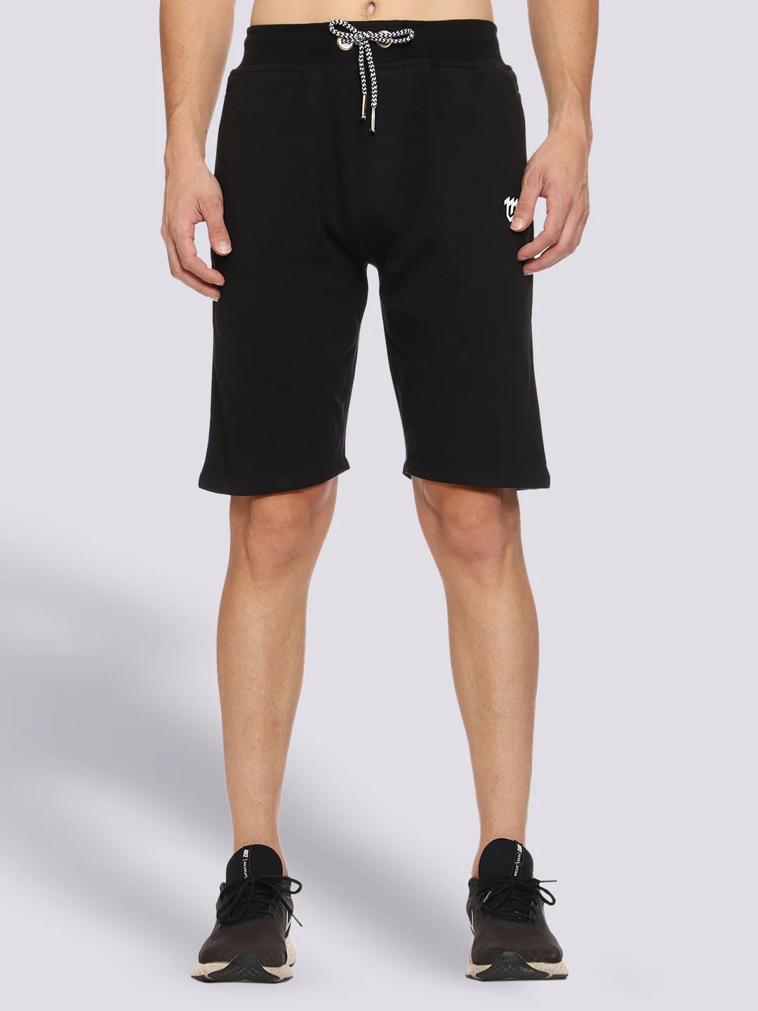 Black Color-Blocked Shorts For Men - Image 2