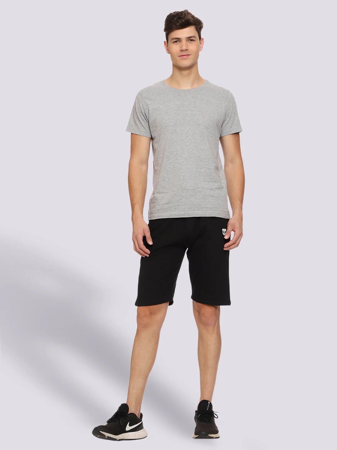 Black Color-Blocked Shorts For Men - Image 6